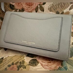 Marc Jacobs GUC Pebbled Leather Crossbody Wallet